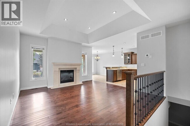Building Photo - 2085 Angelina Ave