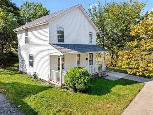 Foto del edificio - 3 BD/ 1.5BA Home for Rent- Cleveland