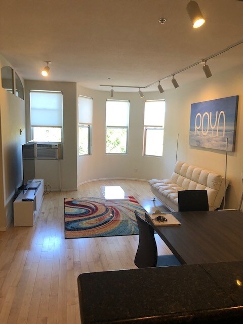 Foto del edificio - 425 Alma St