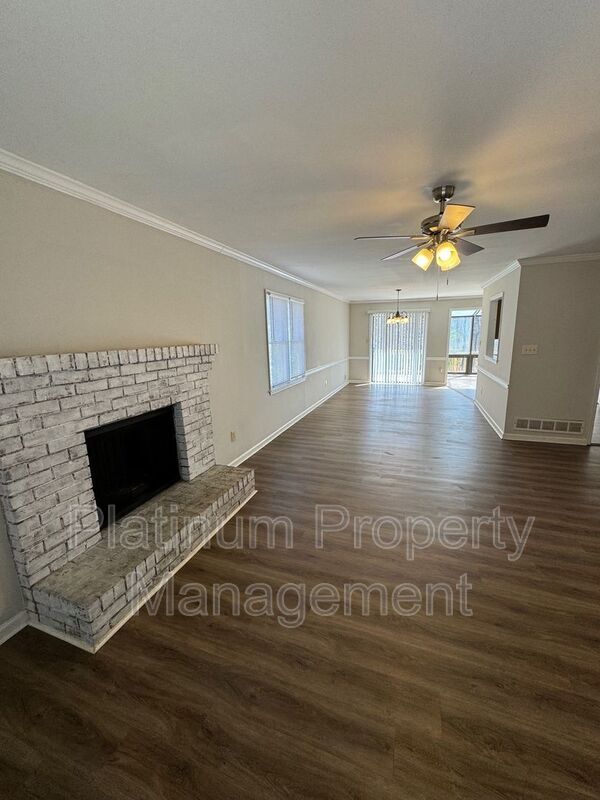 Building Photo - 40 Briarwood Ct