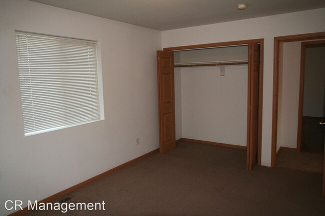 Building Photo - 803 Mantle Dr