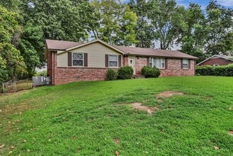 Building Photo - 230 Downer Dr