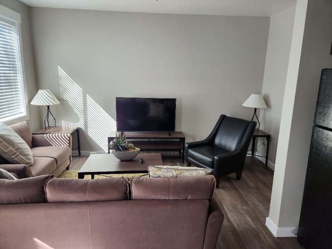 Foto del edificio - 4755 Burley Dr
