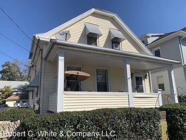 Building Photo - 3 br, 1.5 bath House - 34 Hall Street