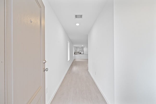 Building Photo - 26811 Vanilla Pearls Ln