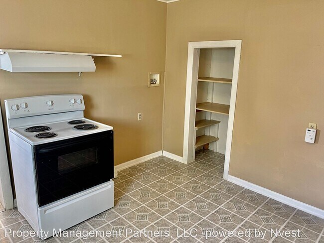 Foto del edificio - 3 br, 1 bath House - 1633 E Wellesley Ave