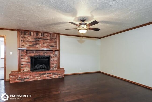 Building Photo - 304 SW 24TH ST, EL RENO, OK 73036