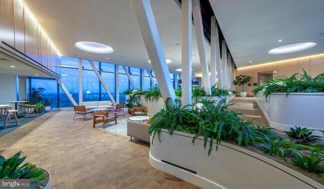 Foto del edificio - 4710 Elm St