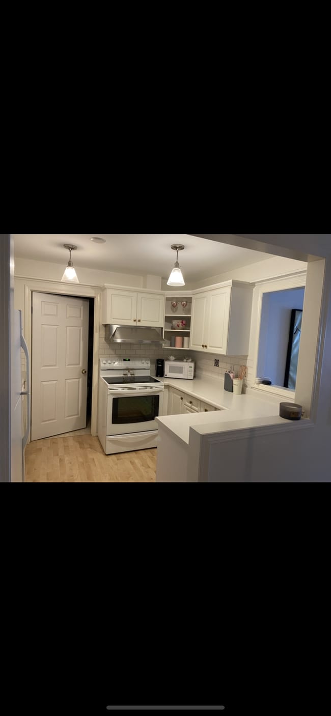 Photo du bâtiment - 521 Main St