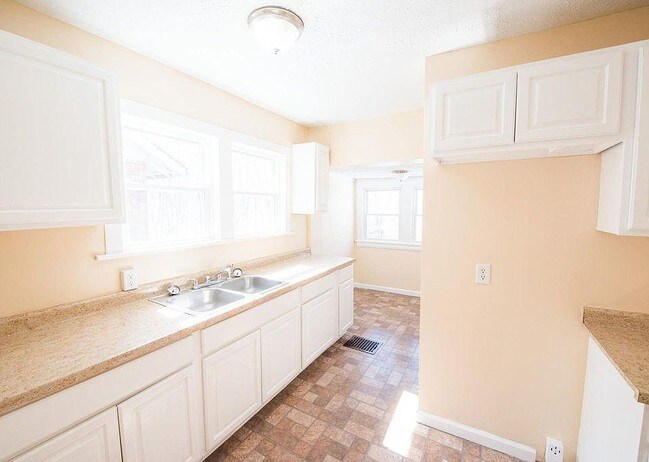 Foto del edificio - 250 Sobul Ave