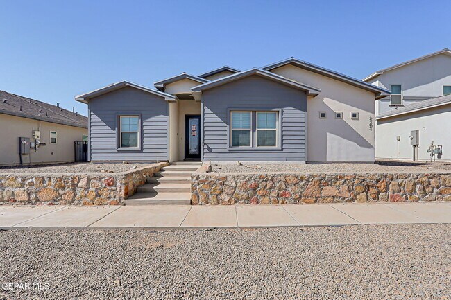 Building Photo - 2505 Mike Price Dr