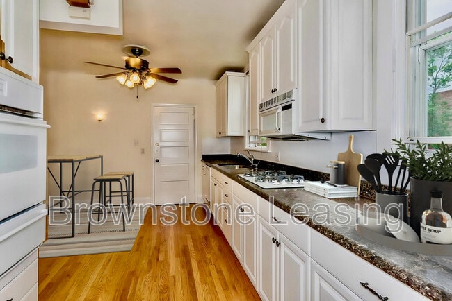 Foto del edificio - 867 N Ogden St