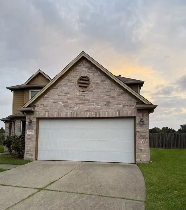 Building Photo - 13526 E Red Birch Cir