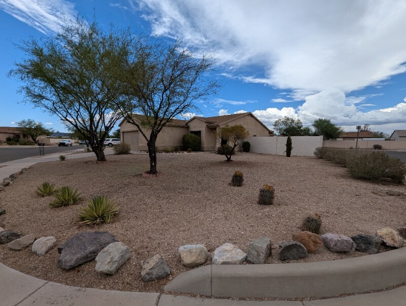 Primary Photo - 5389 S Royal Richmond Dr