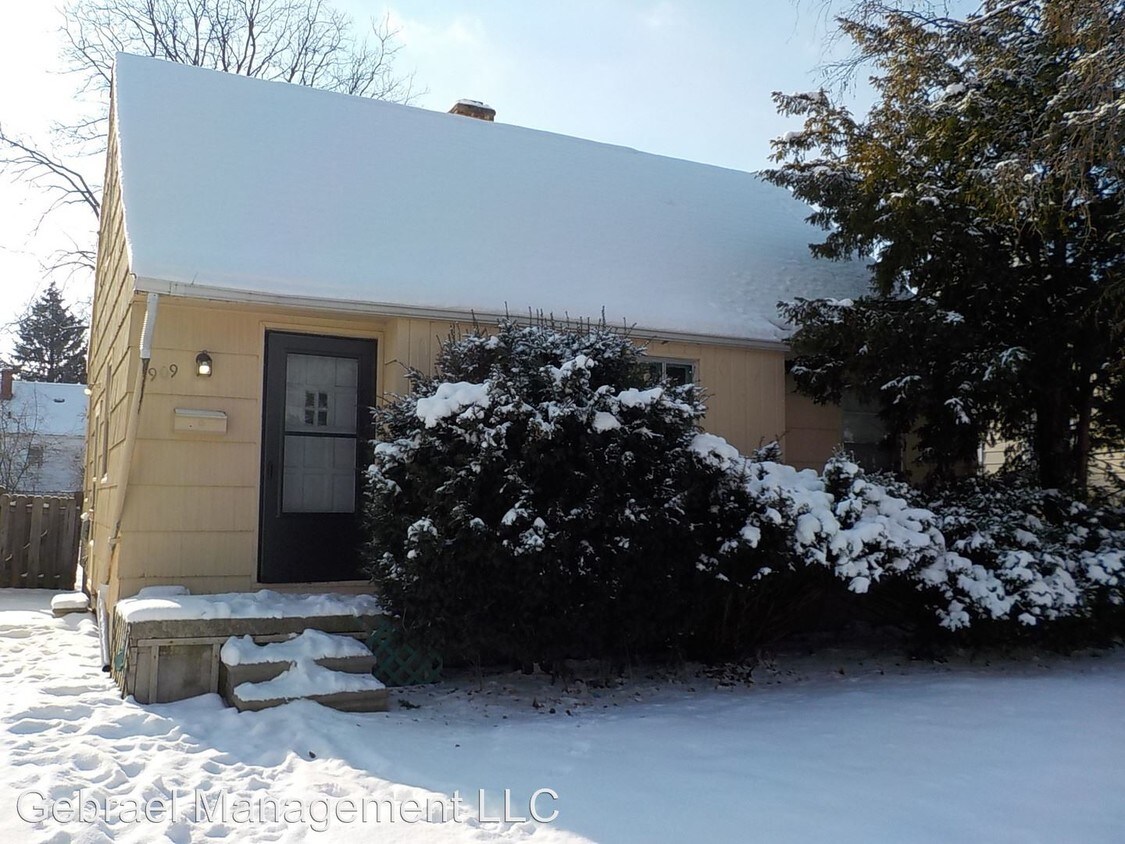 Primary Photo - 3909 Zimmerman St