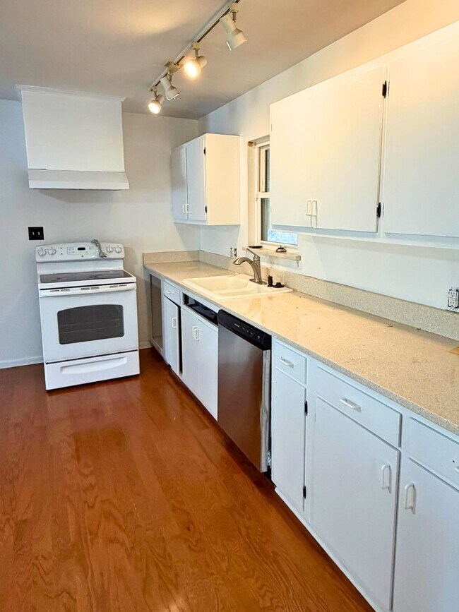 Foto del edificio - Cottage style home