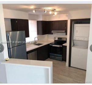 Foto del edificio - 6195 NW 186th St