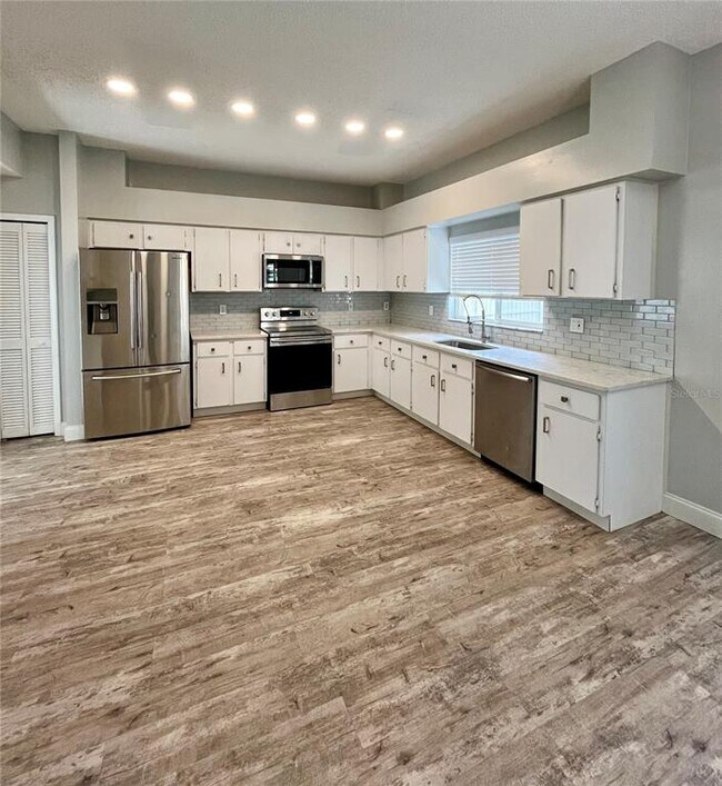 Foto del edificio - 9318 Heritage Oak Ct