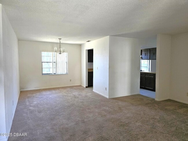 Building Photo - 1668 E Shangri-La Dr