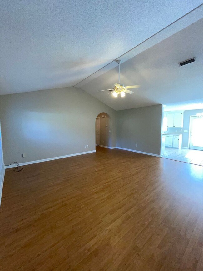 Foto del edificio - Wood Creek Subdivision!