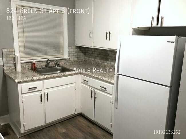 Building Photo - 824 Green St