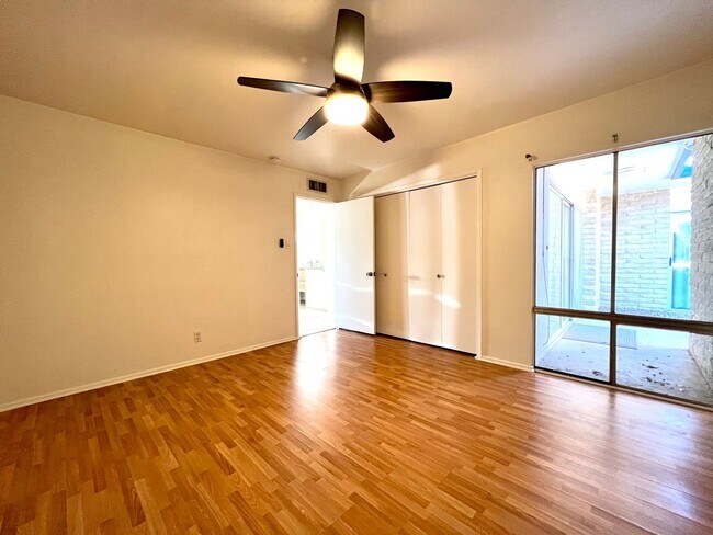 Building Photo - Arcadia-Biltmore area apartment