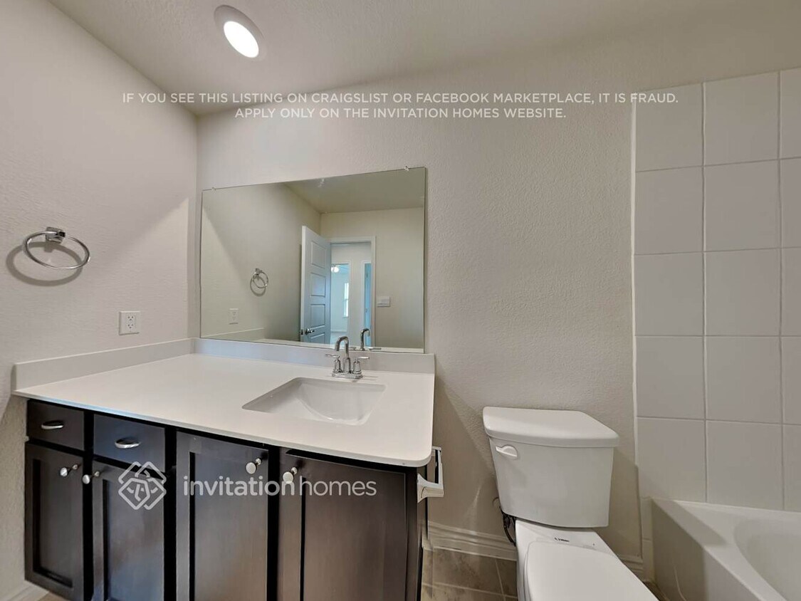 Foto principal - 7420 Seton Pl