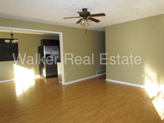 Foto del edificio - 15110 Transit Rd