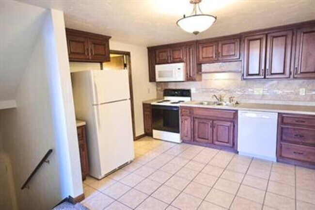 Foto del edificio - 2412 Canter Ln