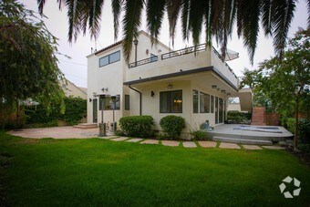 Foto principal - 1735 Kelton Ave