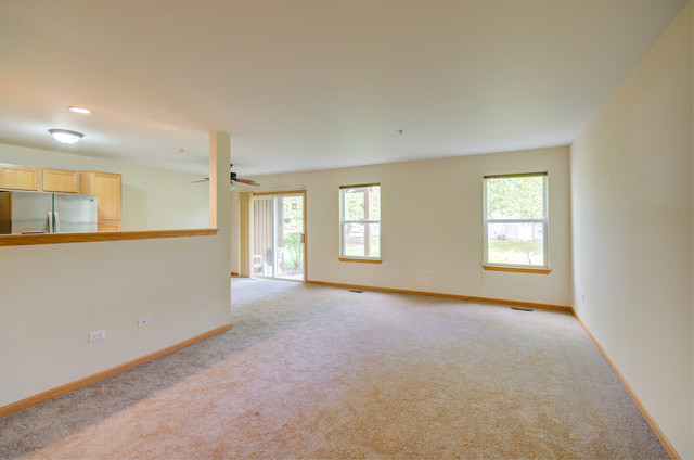 Building Photo - 21222 W Walnut Dr