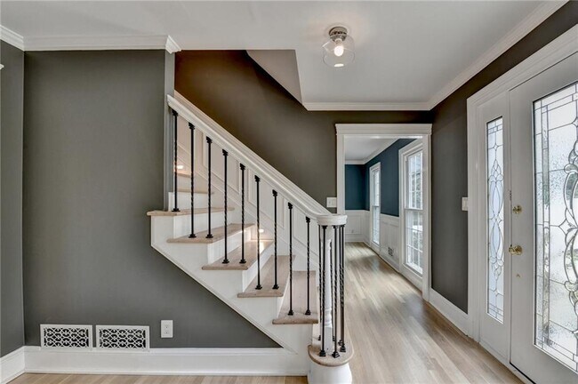 Building Photo - 3914 Granger Dr