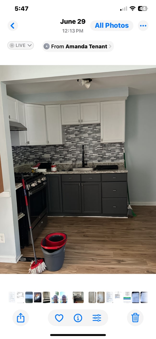 Building Photo - 3107 S Fox St