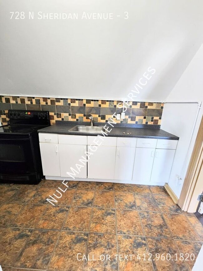 Photo - 728 N Sheridan Ave Apartment