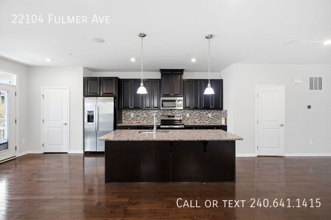 Building Photo - 22104 Fulmer Ave