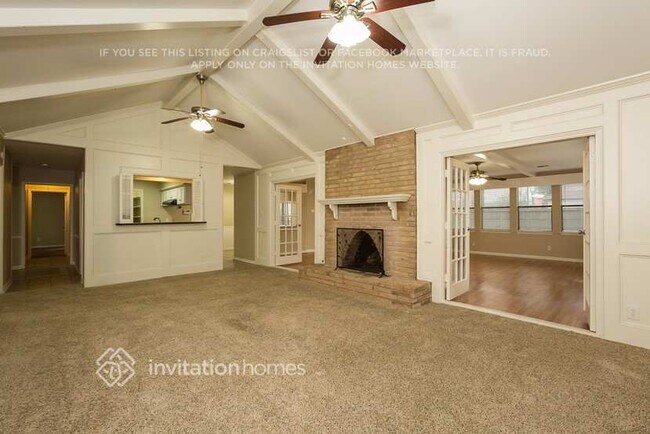 Foto del edificio - 12103 Silver Creek Dr