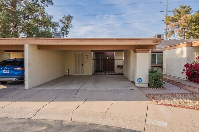 Foto del edificio - Fresh & Clean Townhome in North Phx!