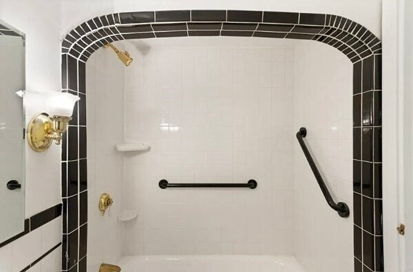 Foto del edificio - 231 Commonwealth Ave