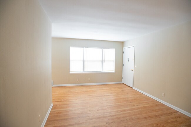 Foto del edificio - 1323 E Colorado St