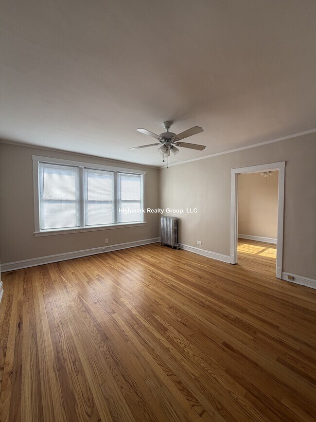 Foto del edificio - 2344 W Touhy Ave