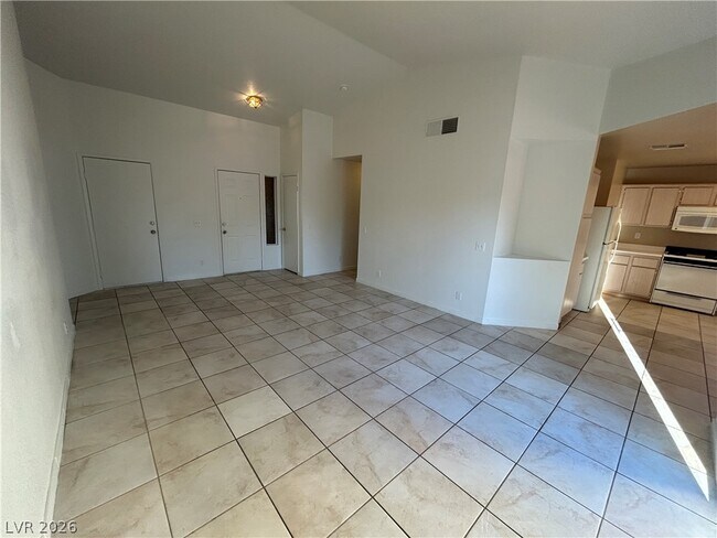 Foto del edificio - 4718 Checker Way