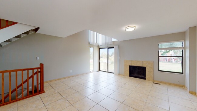Building Photo - 440 W Rockrimmon Blvd