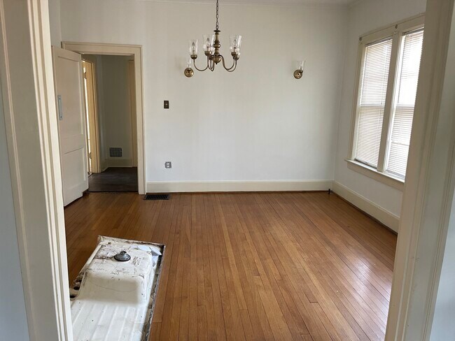 Foto del edificio - 227 Sycamore Rd