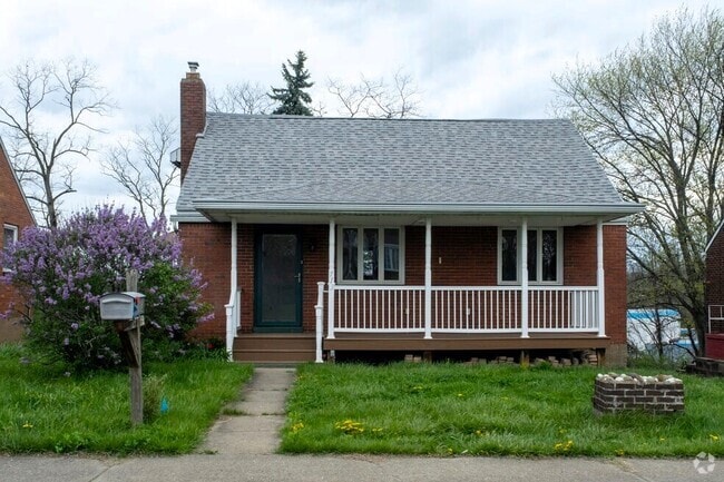 Building Photo - 713 Overhill Dr