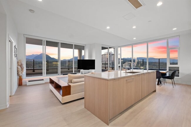 Building Photo - 1401 Hunter St