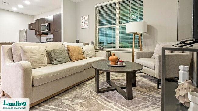 Building Photo - 16346 Lydia Hill Dr