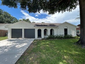 Building Photo - 12118 Dorrance Ln