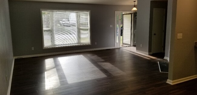 Photo - 3 Chanter Ct House