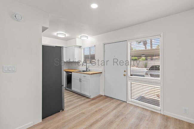 Foto del edificio - 4610 N 68th St