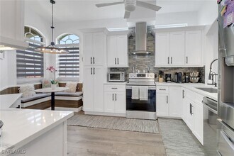 Building Photo - 8644 Ibis Cove Cir